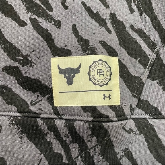 New Under Armour Project Rock Rival Fleece Sleeveless Printed Full-Zip Size Med - Picture 3 of 8